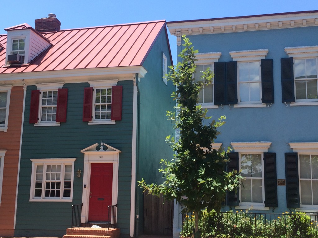 Cute houses in Georgetown